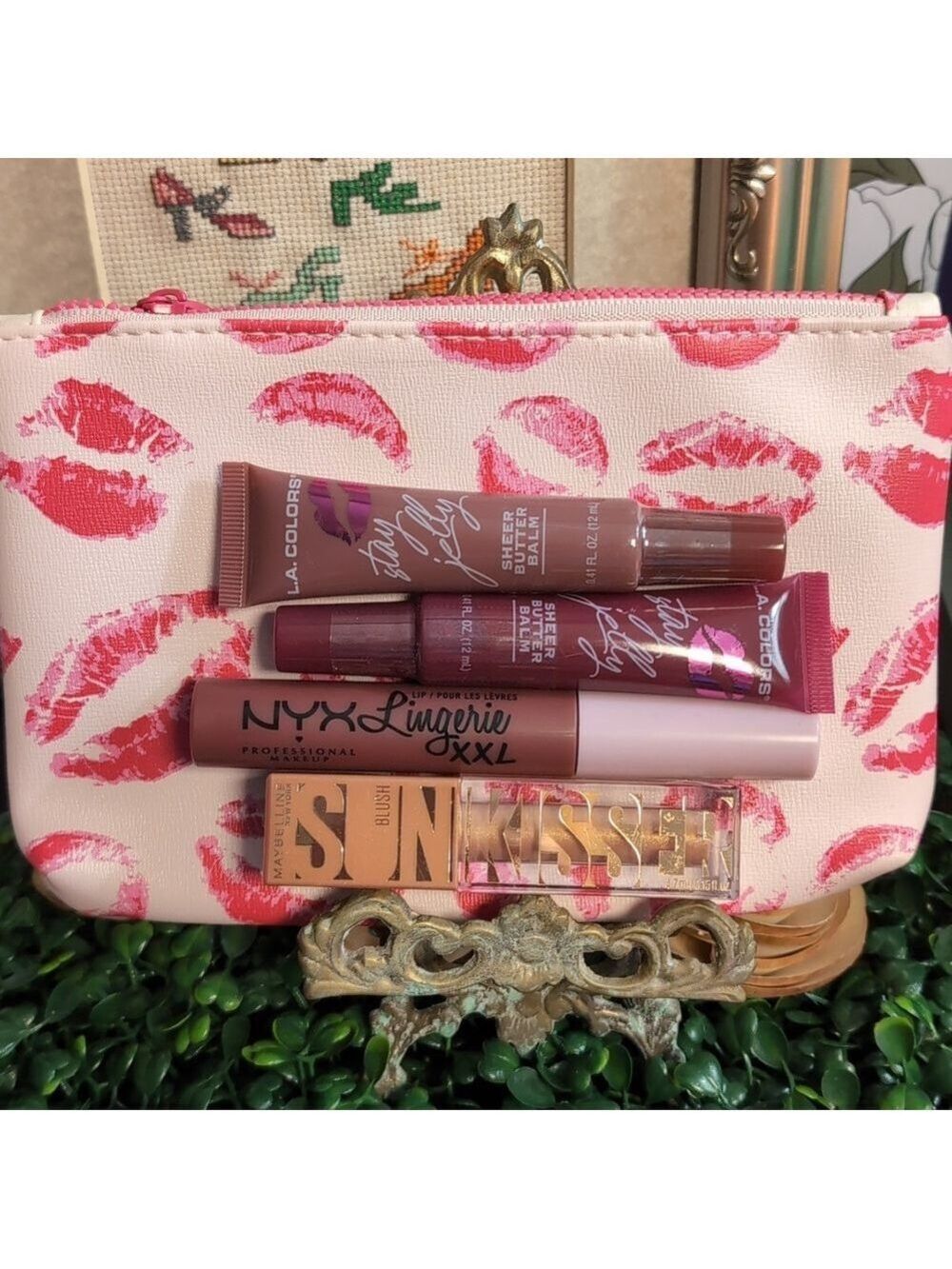 Lippy Lip Makeup Lot - Picture 2 of 16